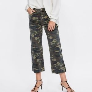 NEW Zara Camouflage Wide Leg High Rise Frayed Raw Hem Cropped Jeans Women's 4